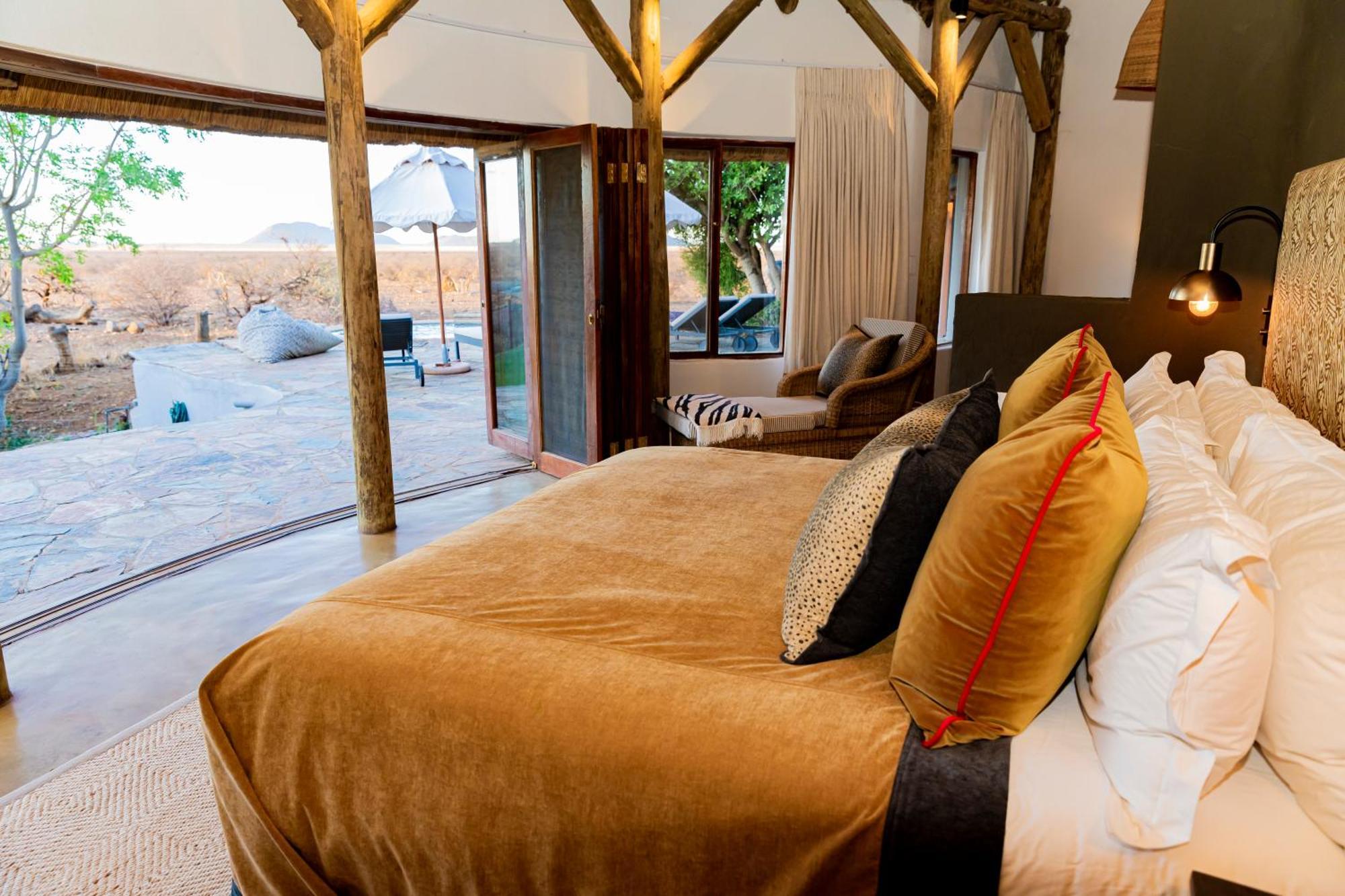 Last Word Madikwe Madikwe Wildreservaat Buitenkant foto