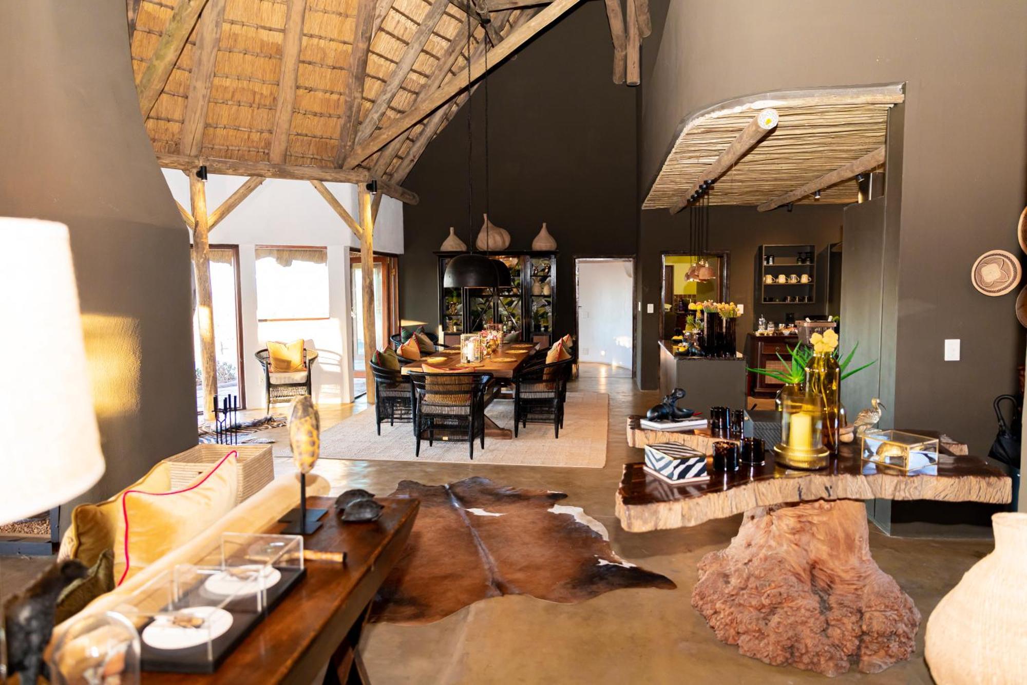 Last Word Madikwe Madikwe Wildreservaat Buitenkant foto